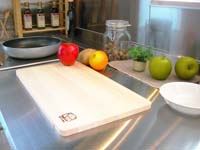 お料理が楽しくなる「うす型まな板」
