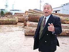 木材屋ならパッと木を見ただけで何の木か分からんとイカン!